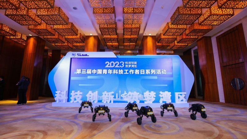 BI与大数据融合：构建精准数据分析模型的秘诀